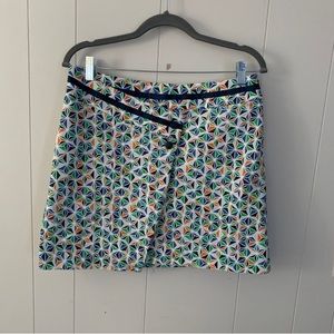 Excellent Preowned Condition Oxford Golf Skorts Size 8. Very cute and comfortabl